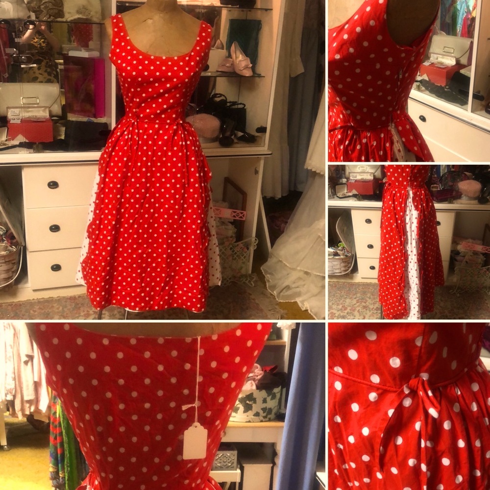 Beautiful 50’s 60’s vintage sundress - small